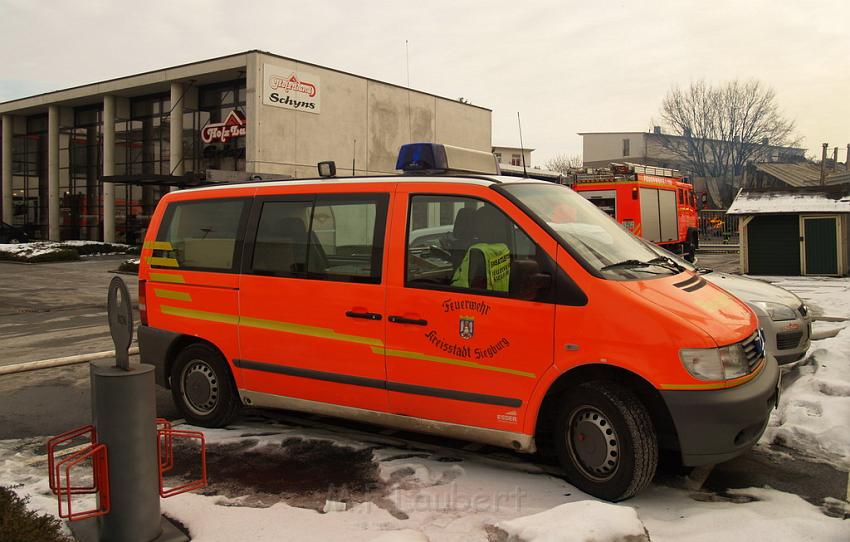 Grossbrand Holzlager Siegburg Industriestr P291.JPG